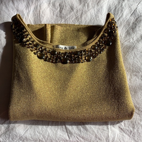 NWT Sara & Lily gold metallic sweater top with beads at neck line. Size Medium - Picture 2 of 5